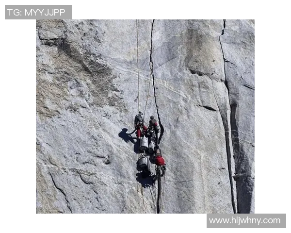 西安攀岩队的拼搏之路与极限运动嘉年华的精彩瞬间 西安攀岩队的拼搏之路与极限运动嘉年华的精彩瞬间